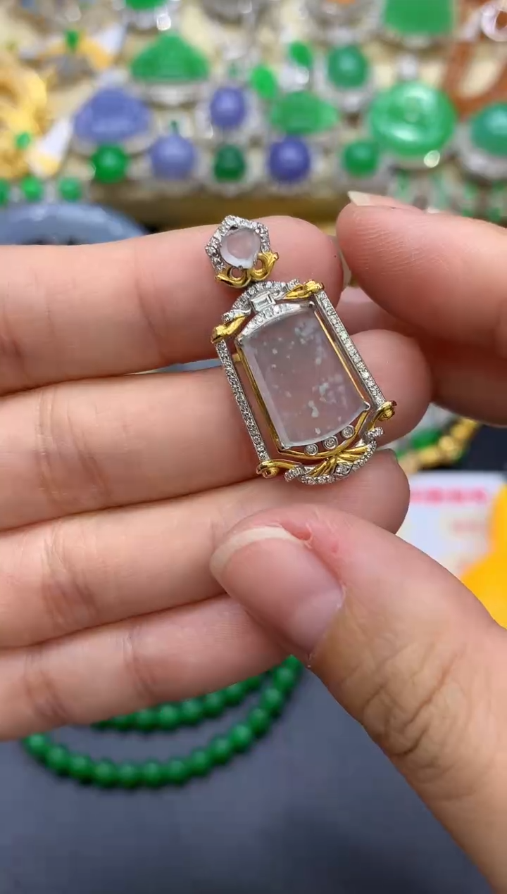 颈饰18K金镶嵌翡翠416-中国好珍宝