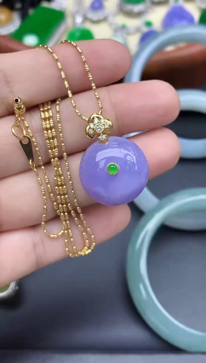 颈饰18K金镶嵌翡翠679-中国好珍宝