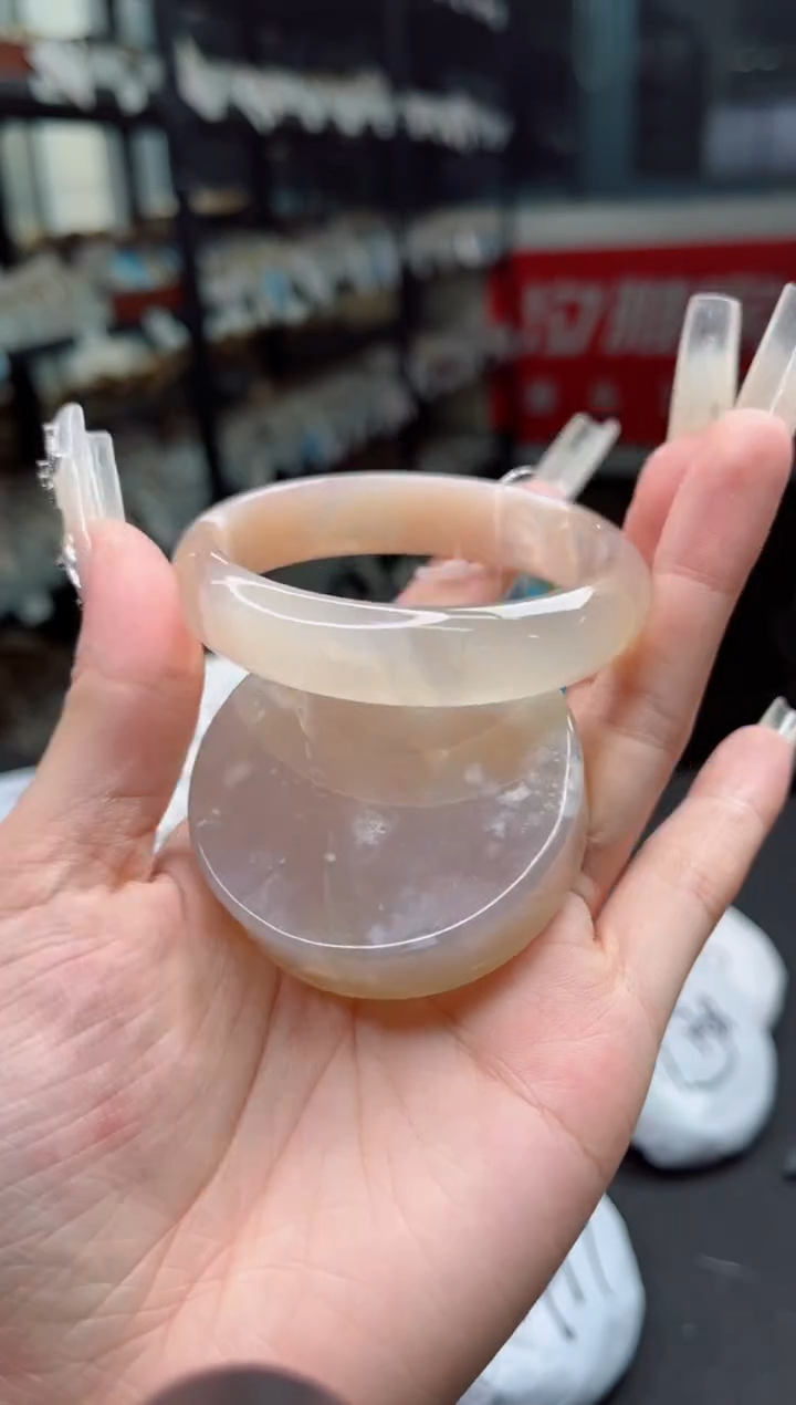 石英质玉手镯未镶嵌55圈口（赠品镯心）1537098