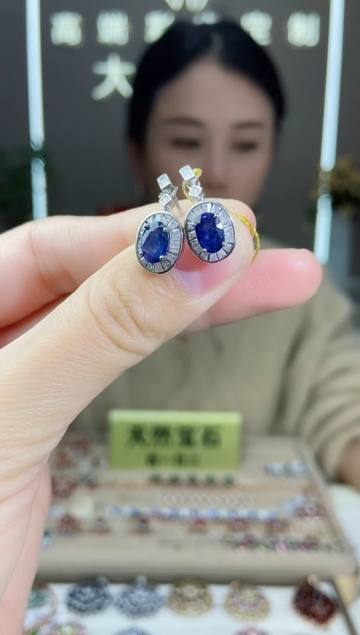 【闪购商品】蓝宝石耳饰银S925镶嵌耳饰