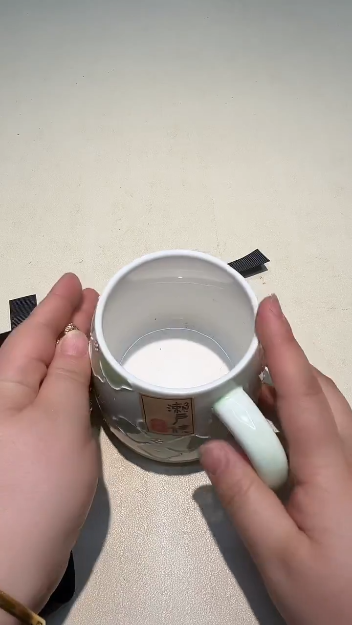 瓷片如图所示AAAAAAAAAAA076