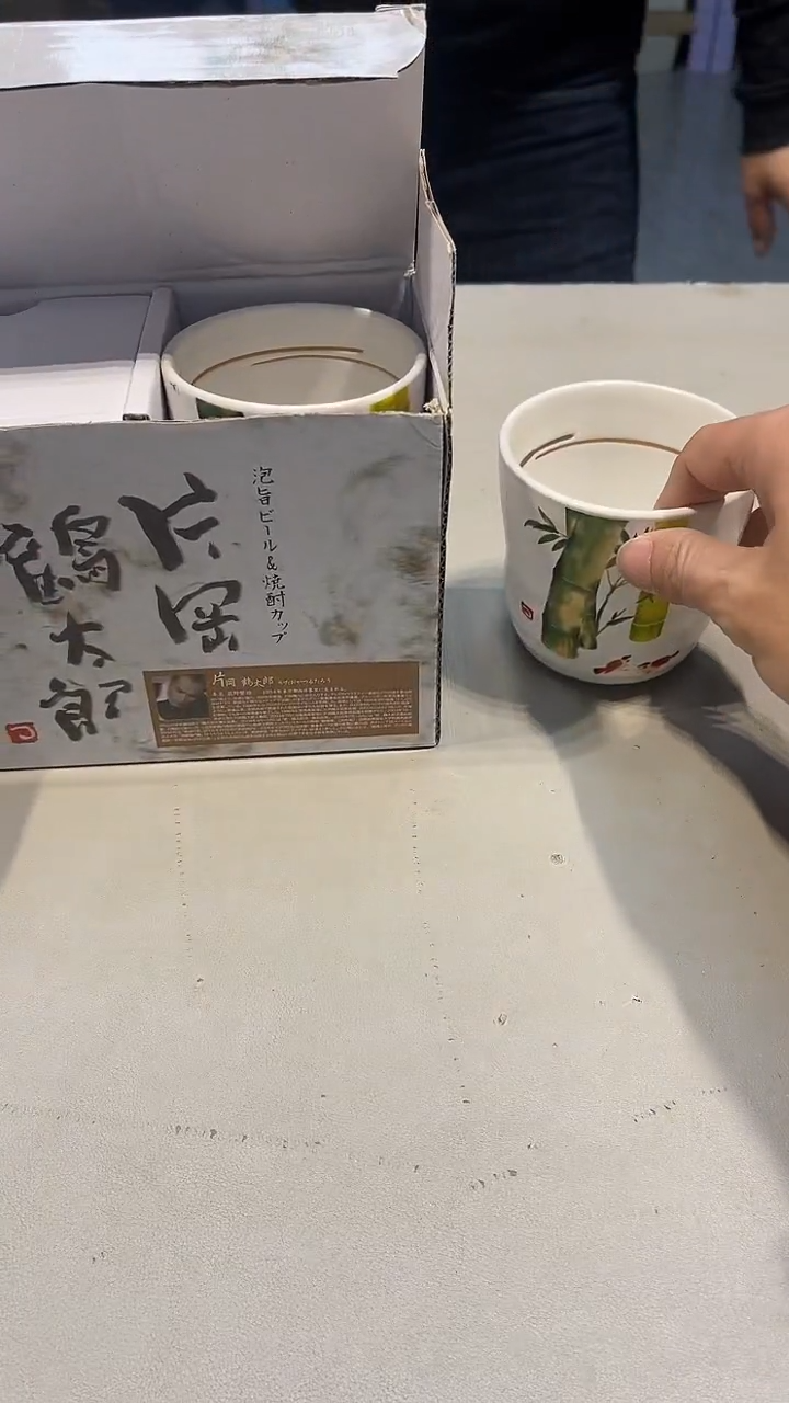 手工艺品琉璃小* 城城工艺品店