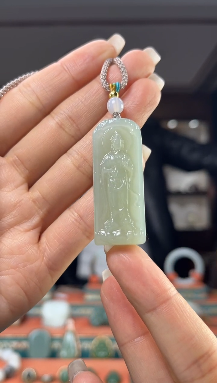 颈饰未镶嵌和田玉1