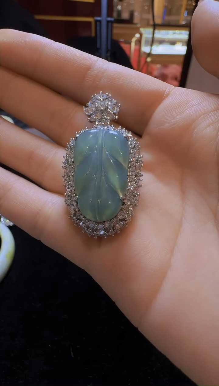 【闪购商品】翡翠吊坠(不含链)未镶嵌翡翠