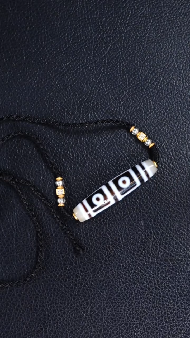 【闪购商品】玛瑙/玉髓颈饰银S925镶嵌四眼玛瑙珠珠