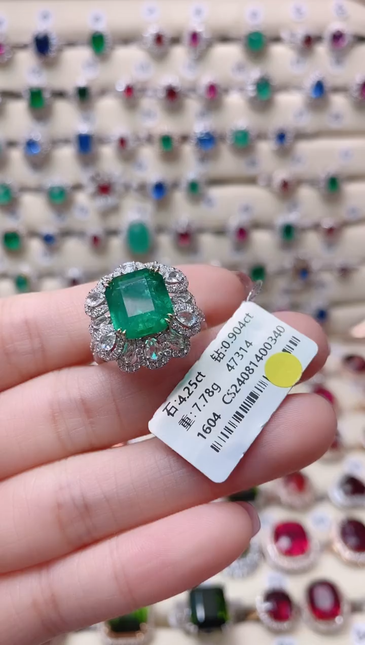 【闪购商品】祖母绿18K金戒指18K金镶嵌  定金