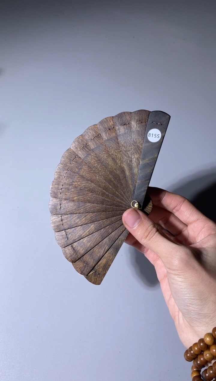 【闪购商品】金丝楠木雕815号10cm阴沉金丝楠迷你扇