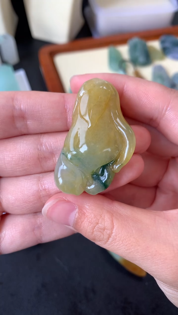 【闪购商品】定制翡翠未镶嵌翡翠