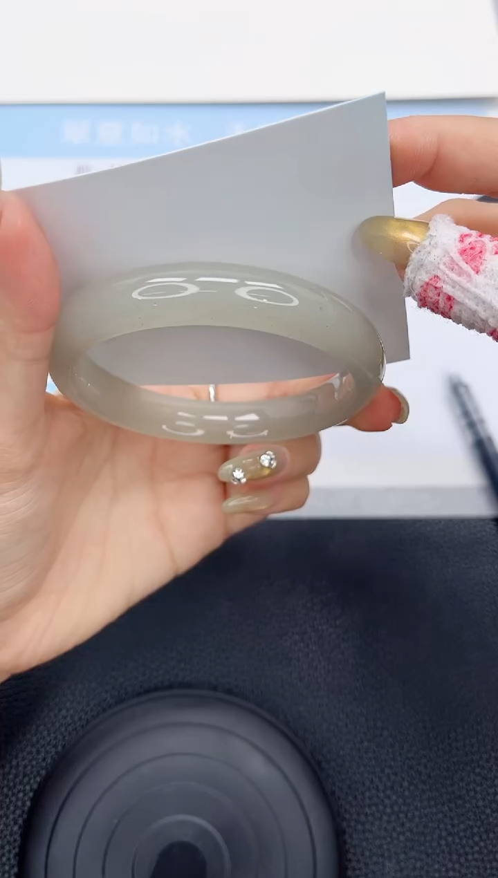 石英质玉手镯未镶嵌292-63.1