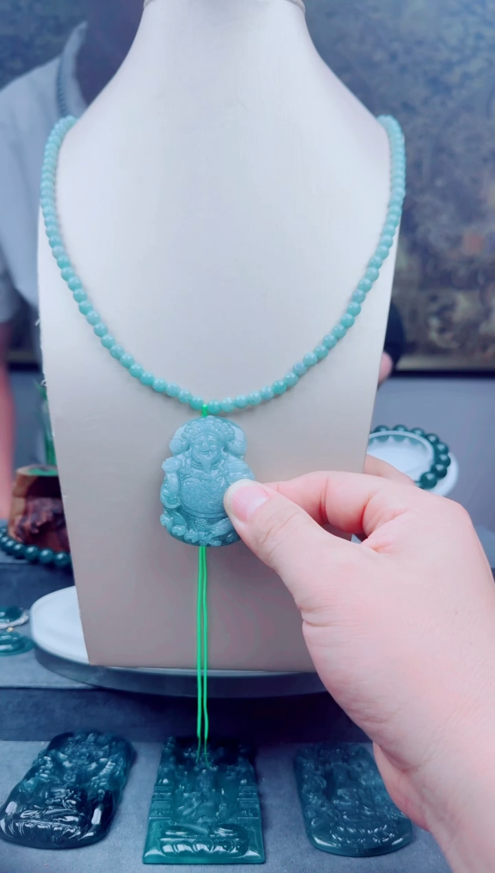 翡翠未镶嵌颈饰多样性随机一件发货
