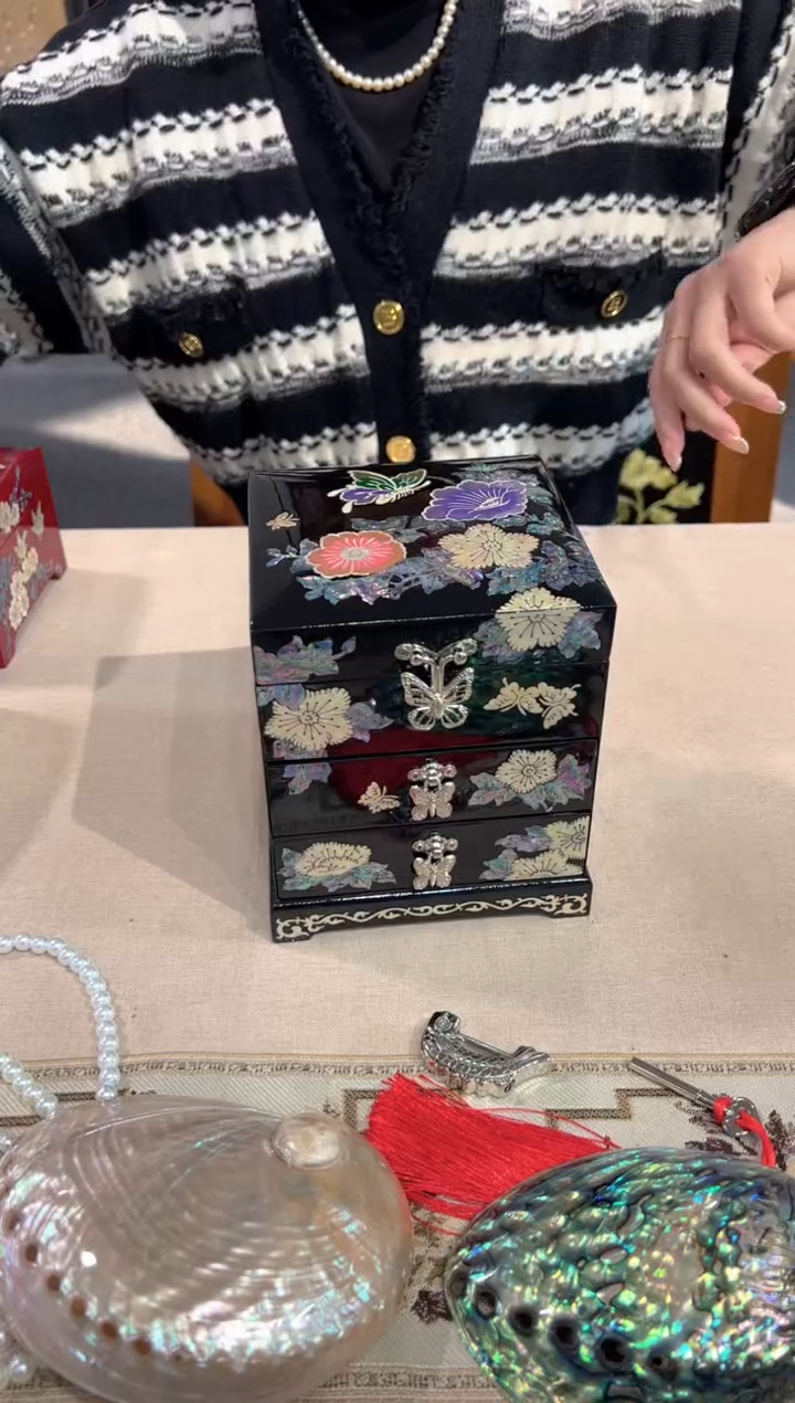 【闪购商品】三层弘贝雅螺钿漆器文化馆