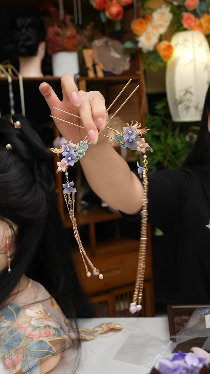 铁合金醋酸锦簪阁纯铜高保色锆石玛瑙