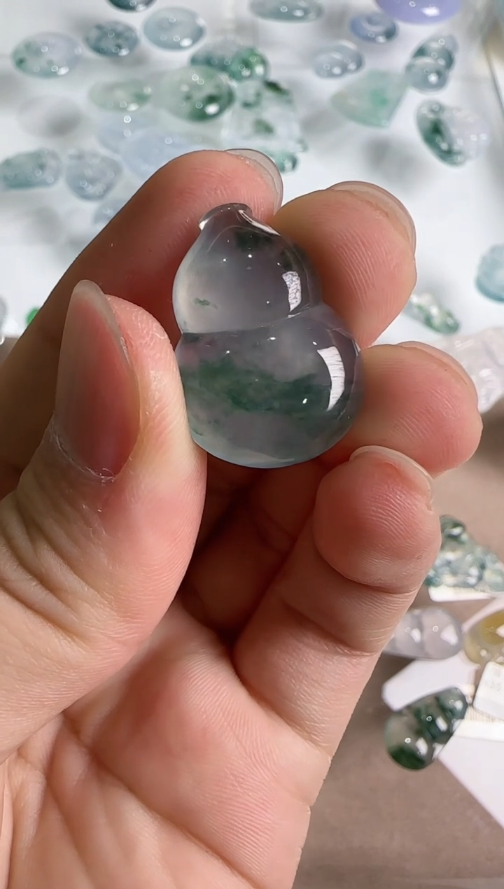 【闪购商品】翡翠吊坠(不含链)未镶嵌..