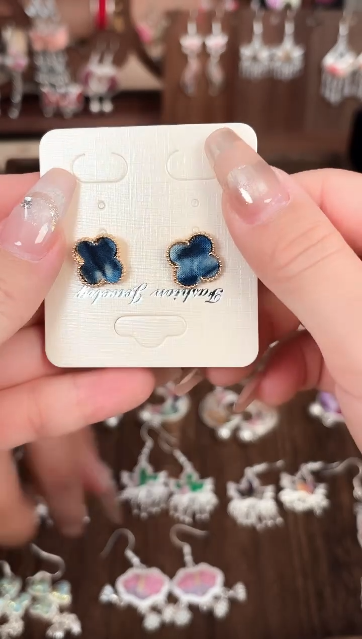 织绣非遗艺枝独秀老绣饰品264