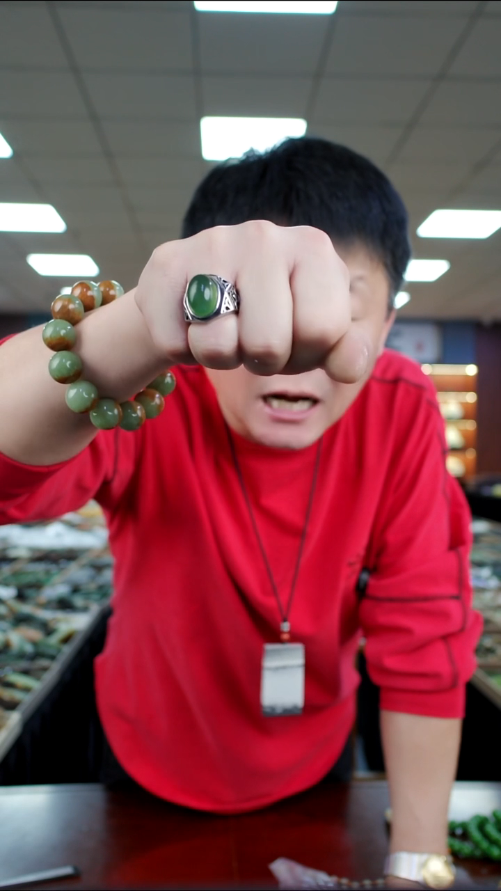 合金蛇纹石玉戒子多样是发货随机发一