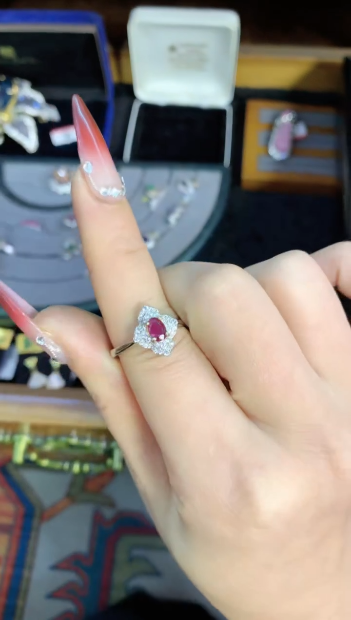 【闪购商品】瓷片楚楚中古珠宝甄选不退换