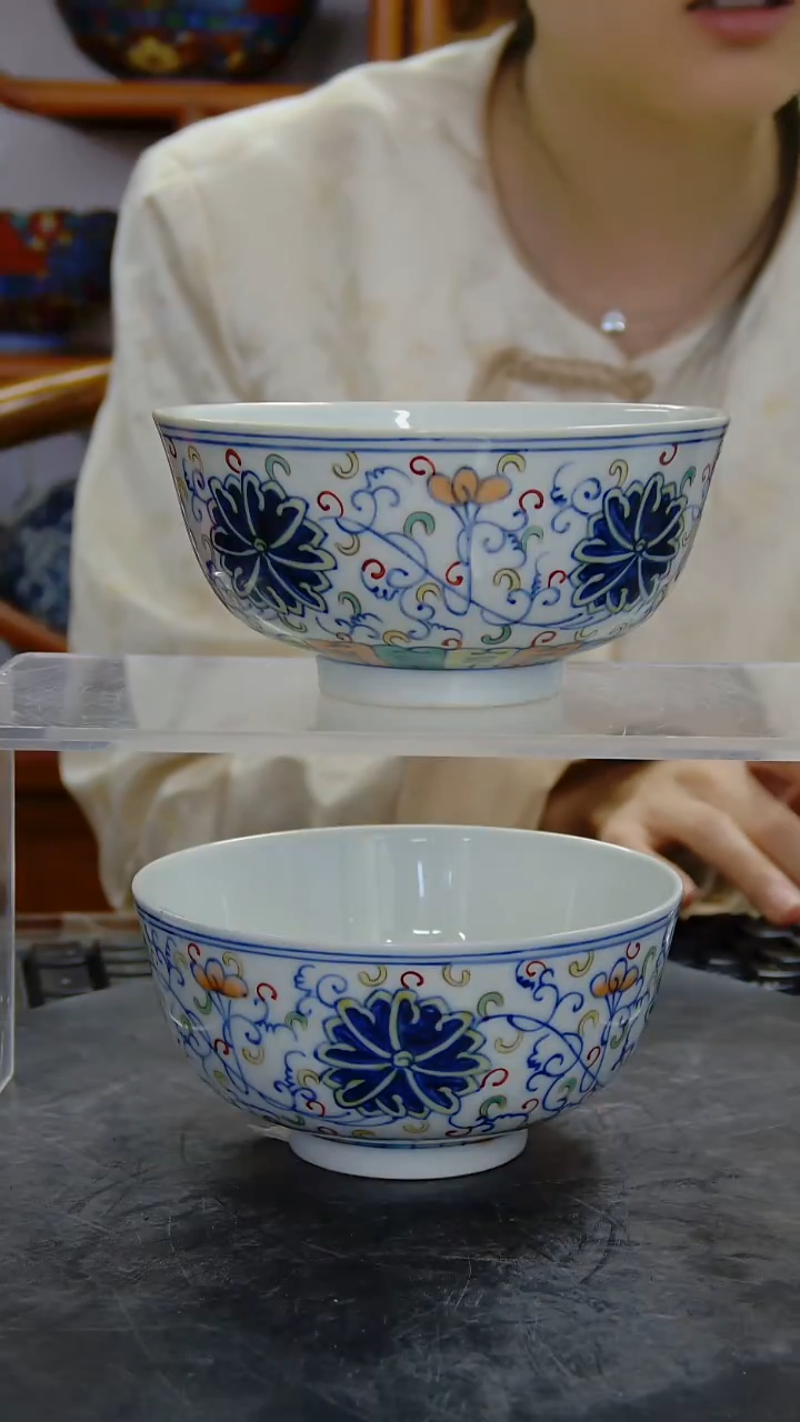 瓶斗彩缠枝莲纹碗#527#一对