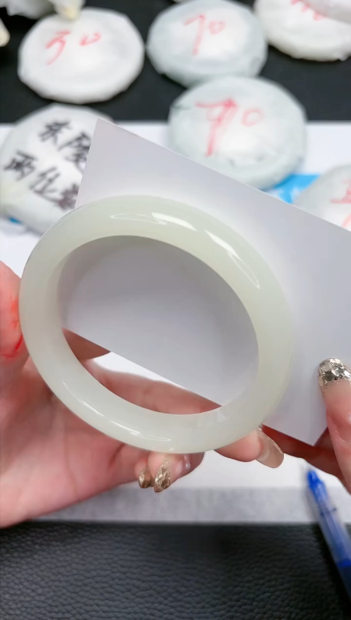 【闪购商品】石英质玉手镯未镶嵌319-62.7