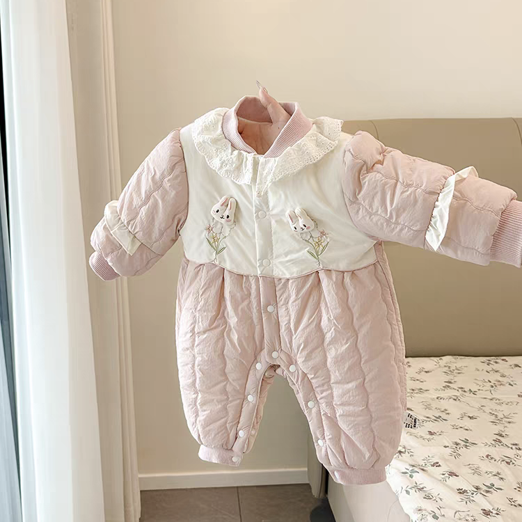 婴儿秋冬加绒夹棉连体衣女宝宝薄棉小月龄加厚外出服