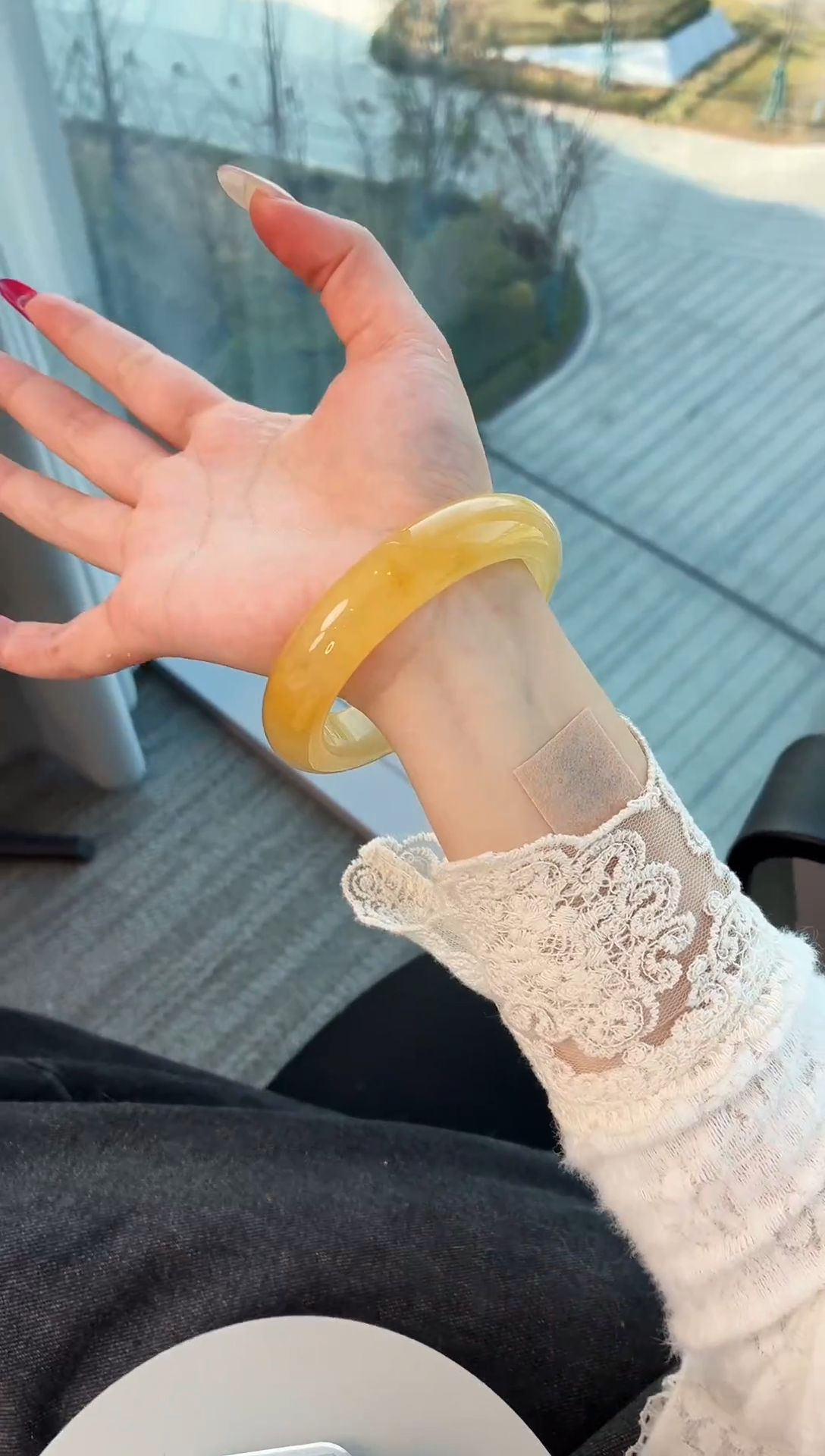 未镶嵌手镯石英质玉74.59