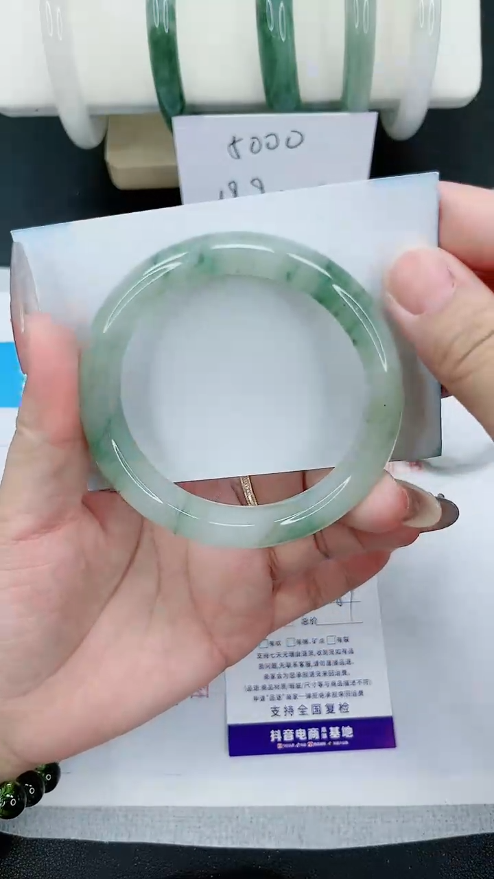 【闪购商品】石英质玉手镯未镶嵌131号/58-59圈