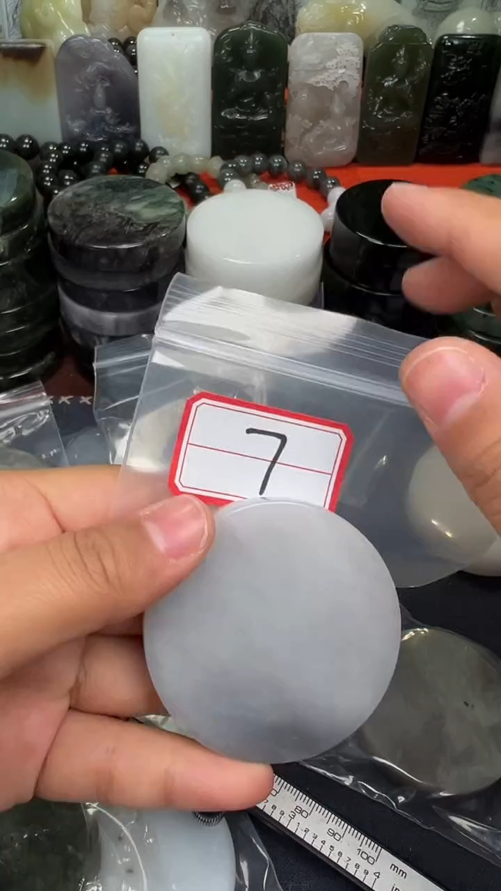 颈饰未镶嵌和田玉和田玉