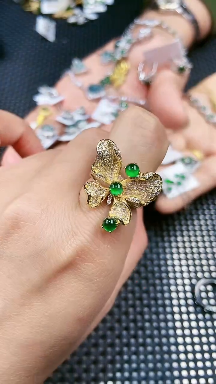 【闪购商品】翡翠戒指未镶嵌11111111