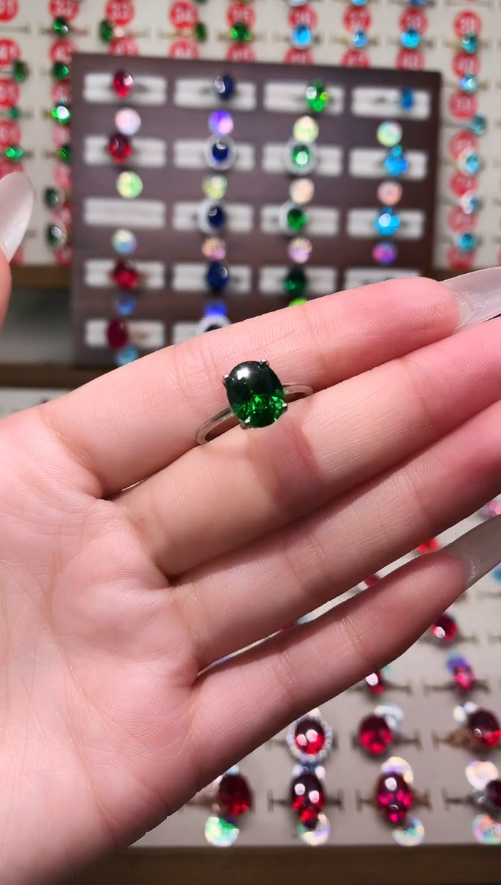 银S925镶嵌透辉石戒指8*10 银托