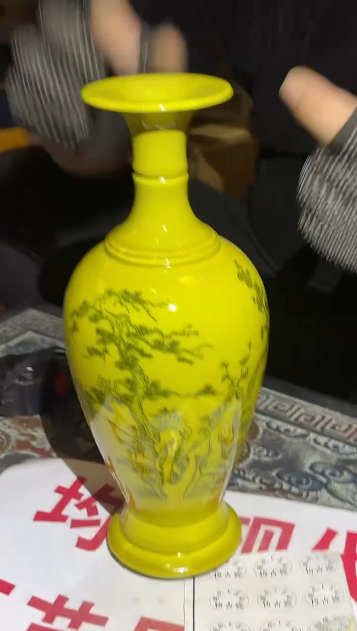 摆件陶瓷现代工艺品Y102