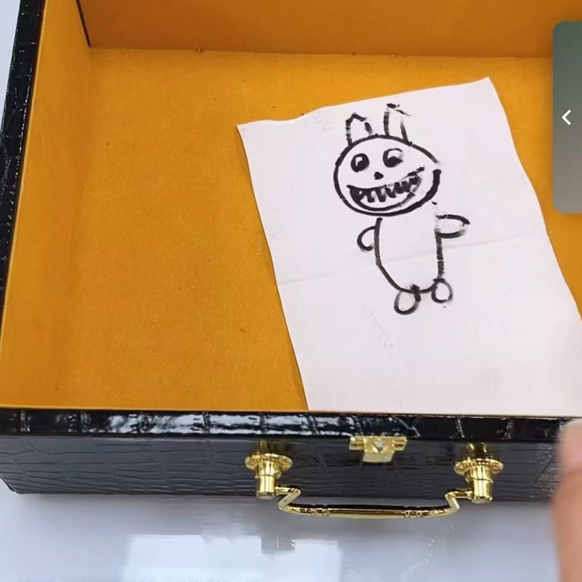 TUSCAN'S CREATIONS时尚经典百搭可爱玩偶毛茸茸包包挂件时代集团