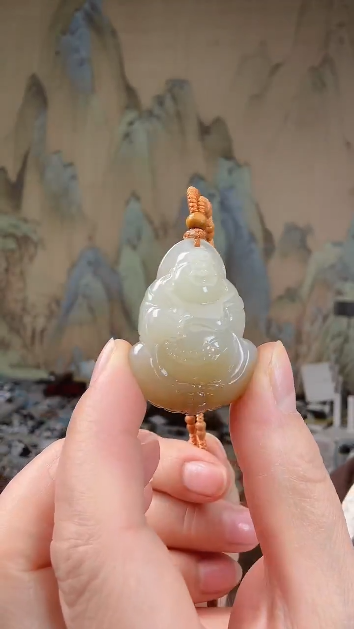 颈饰未镶嵌和田玉.