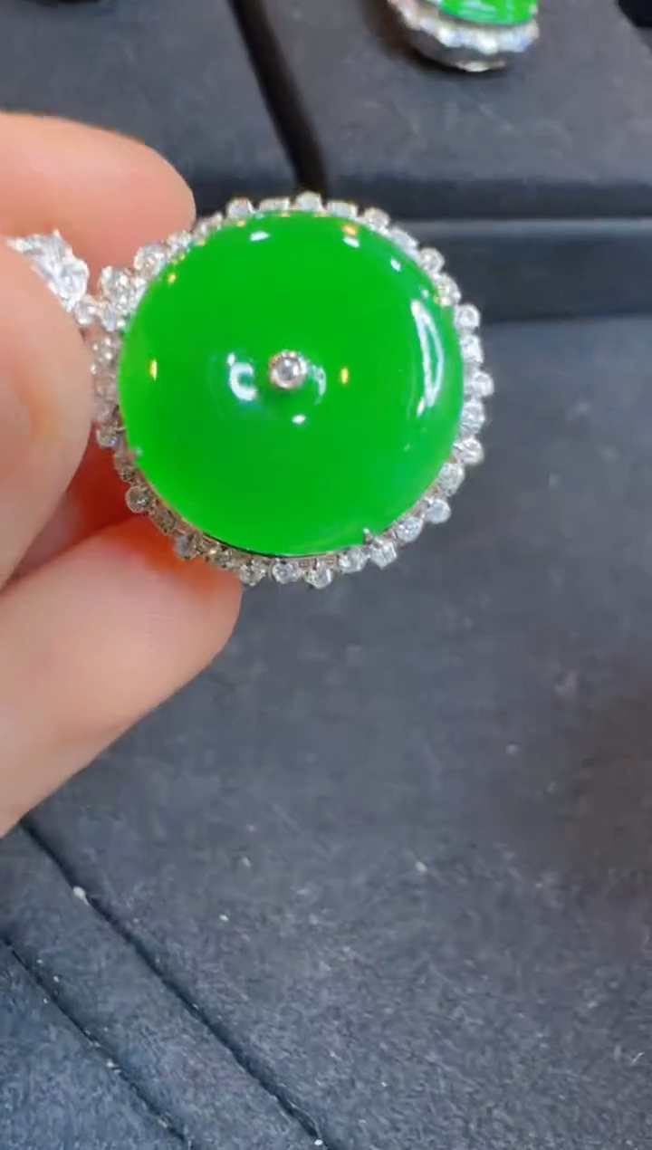 翡翠18K金镶嵌吊坠(不含链)多样性团购发一件