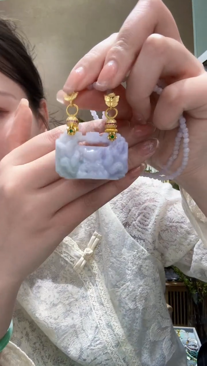 【闪购商品】翡翠未镶嵌颈饰吊坠