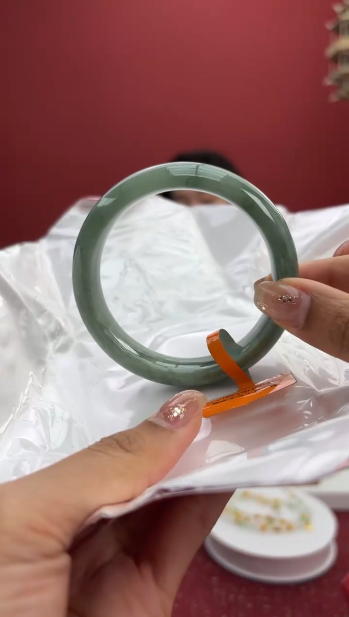 【闪购商品】翡翠手镯未镶嵌6手镯