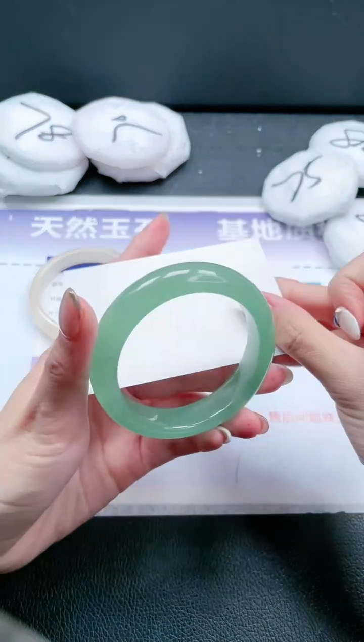 【闪购商品】石英质玉手镯未镶嵌 24J180-53