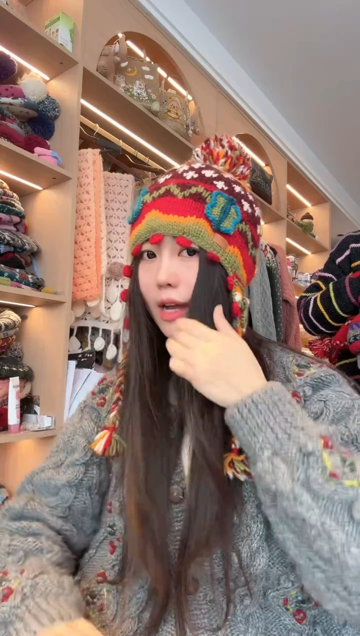 羊毛美利奴蝶蝶福气护耳帽