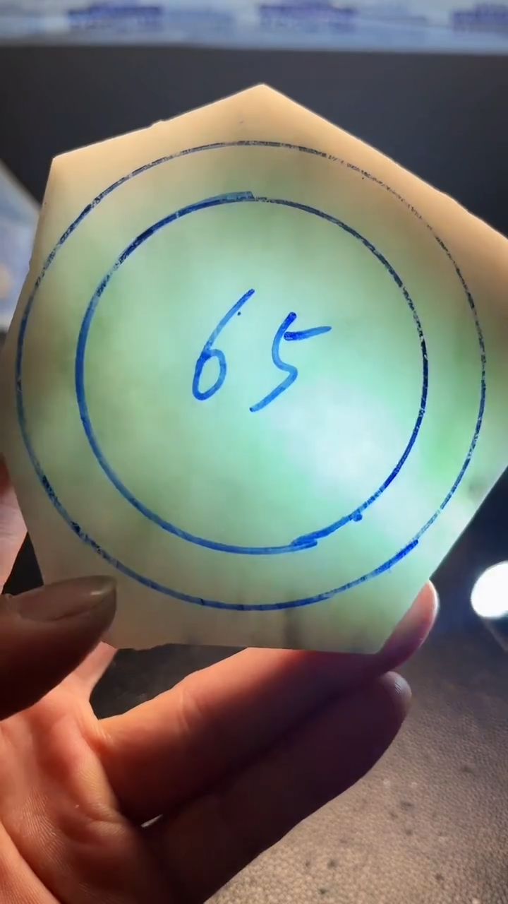 未镶嵌手镯定制翡翠恒****坊翡翠