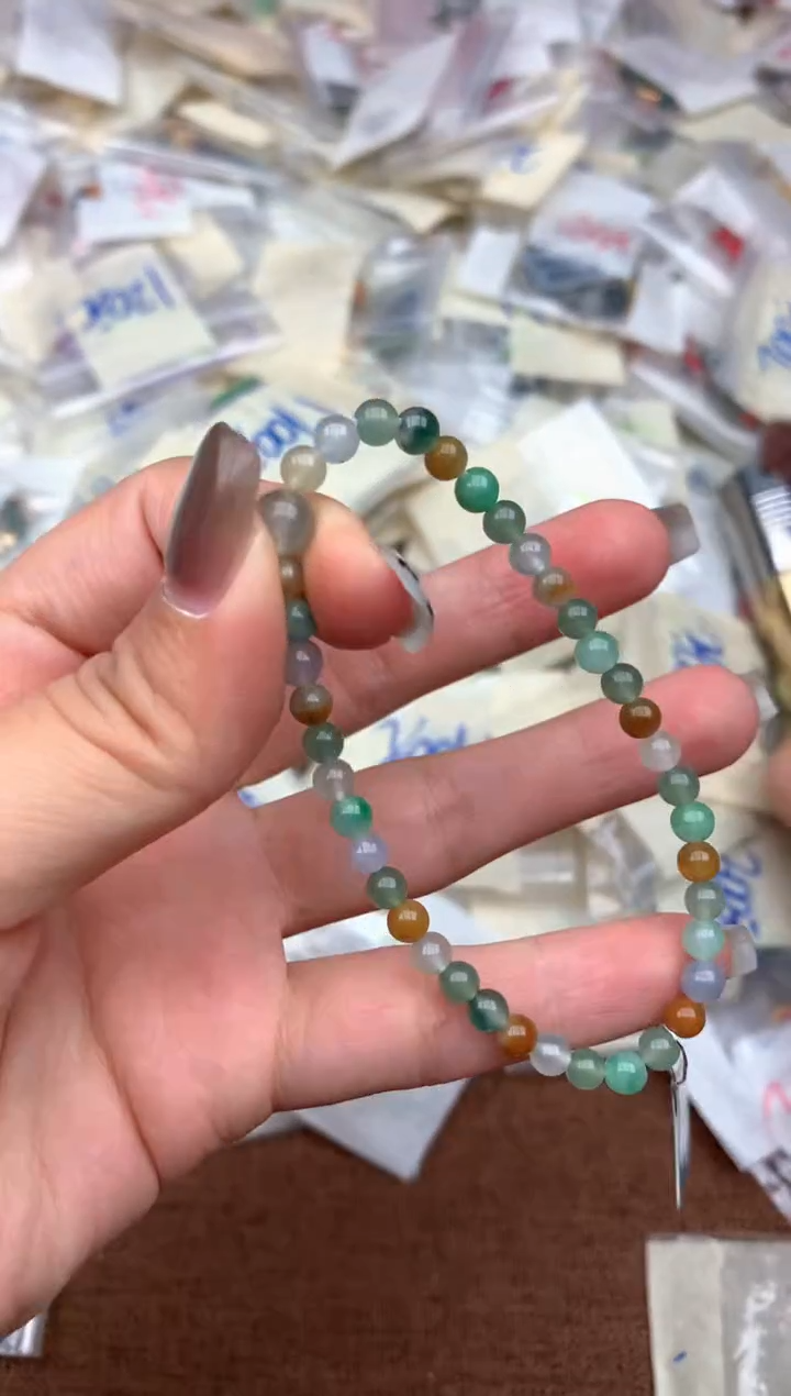 未镶嵌挂件翡翠—