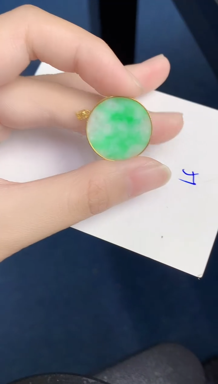 【闪购商品】翡翠颈饰18K金镶嵌000000000