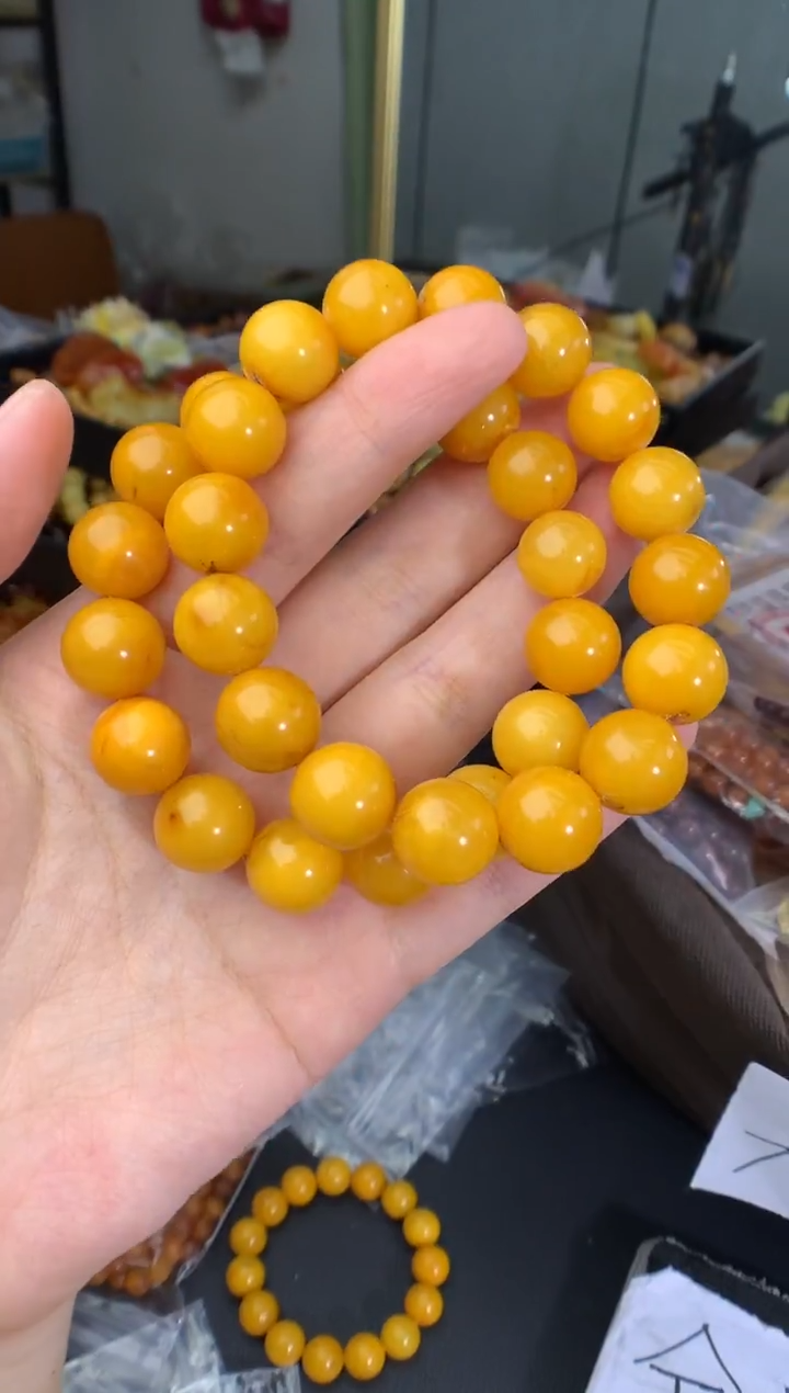 蜜蜡未镶嵌珠宝奇石多样性发一件