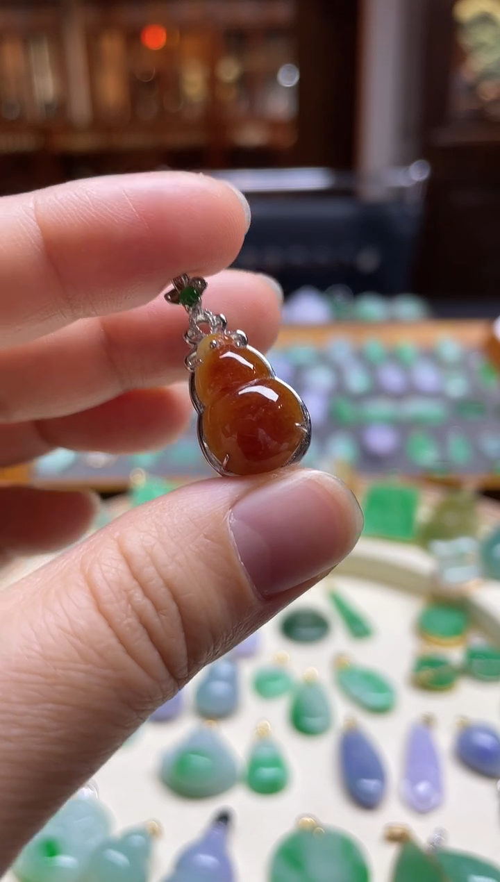 【闪购商品】翡翠颈饰18K金镶嵌黄翡