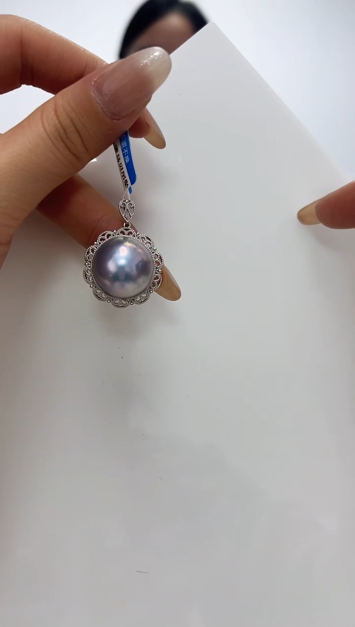 【闪购商品】拼合珍珠（马贝珠）DA18K金镶嵌吊坠 V3109