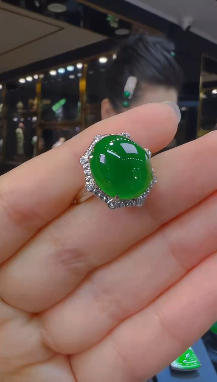 翡翠戒指18K金镶嵌069（多样性发其一）