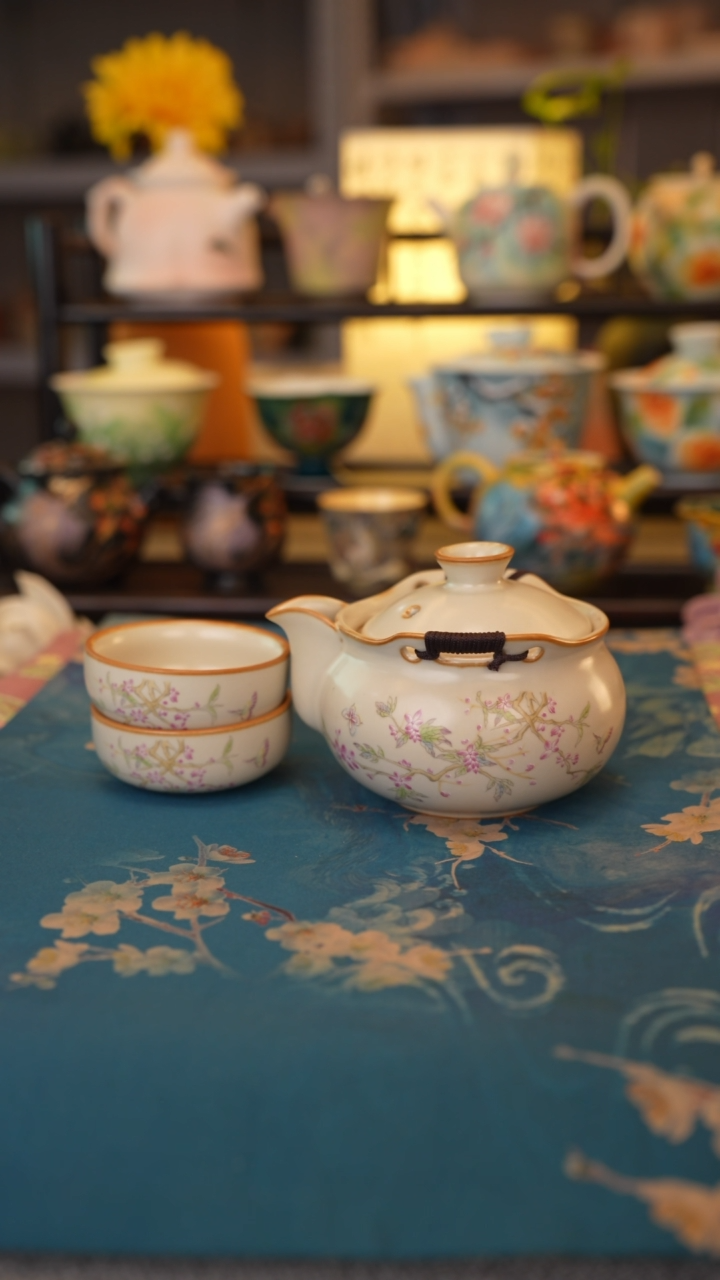 【闪购商品】桃花系列 双耳宝瓶