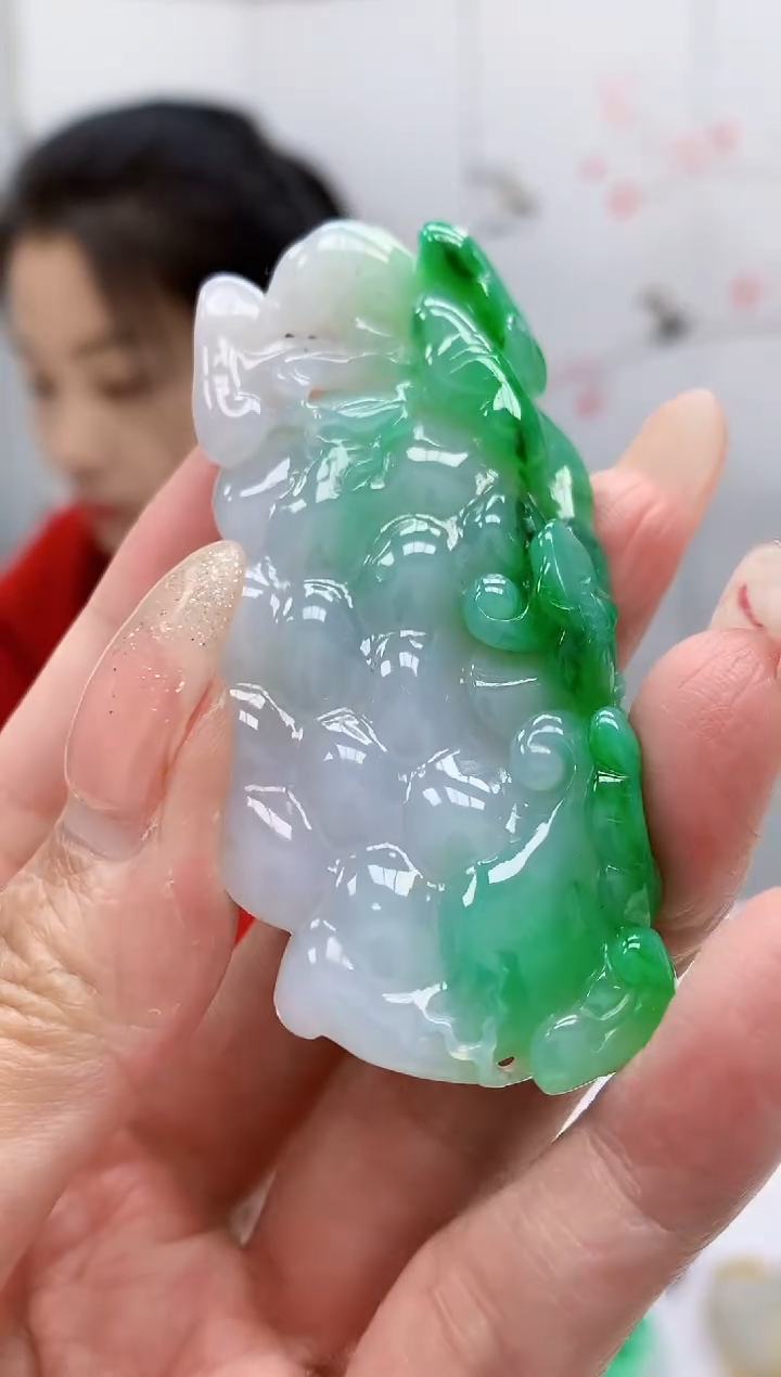 【闪购商品】定制翡翠未镶嵌4902MM-毛货挂件476