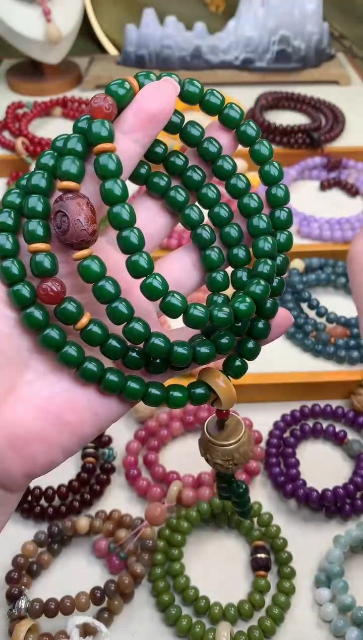 【闪购商品】白玉菩提手串祖母绿