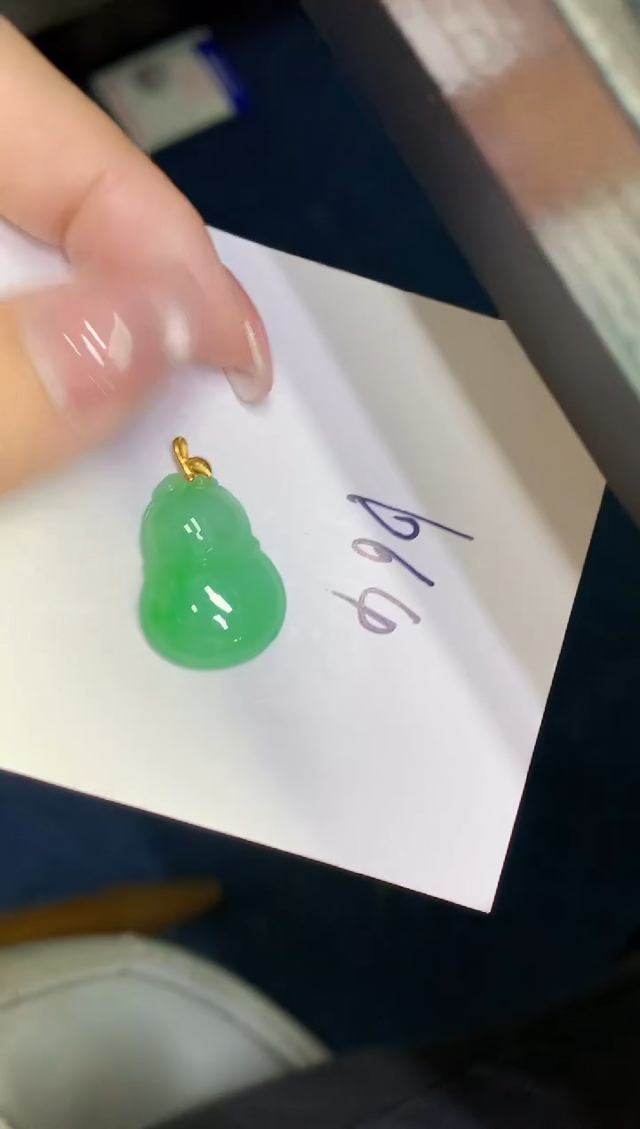 翡翠18K金镶嵌颈饰000000000000