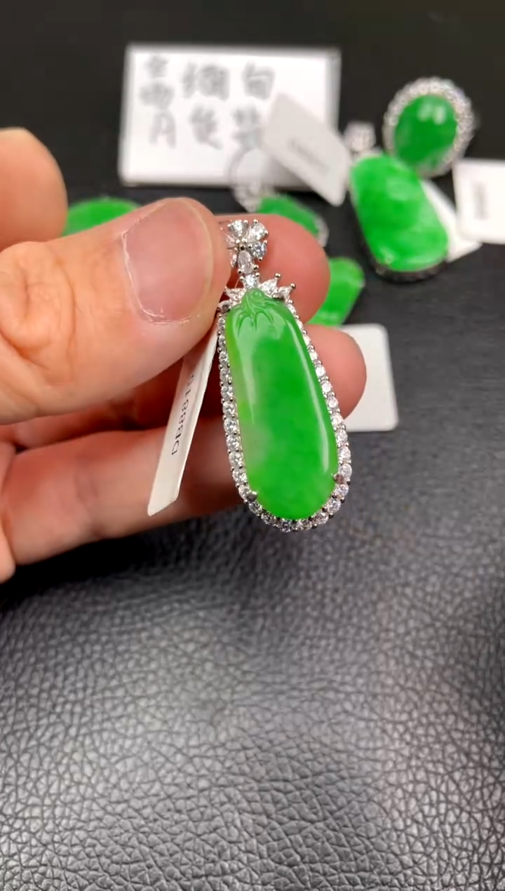 【闪购商品】翡翠吊坠(不含链)银S925镶嵌dz