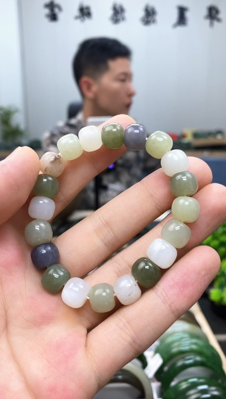 和田玉手镯未镶嵌10mm