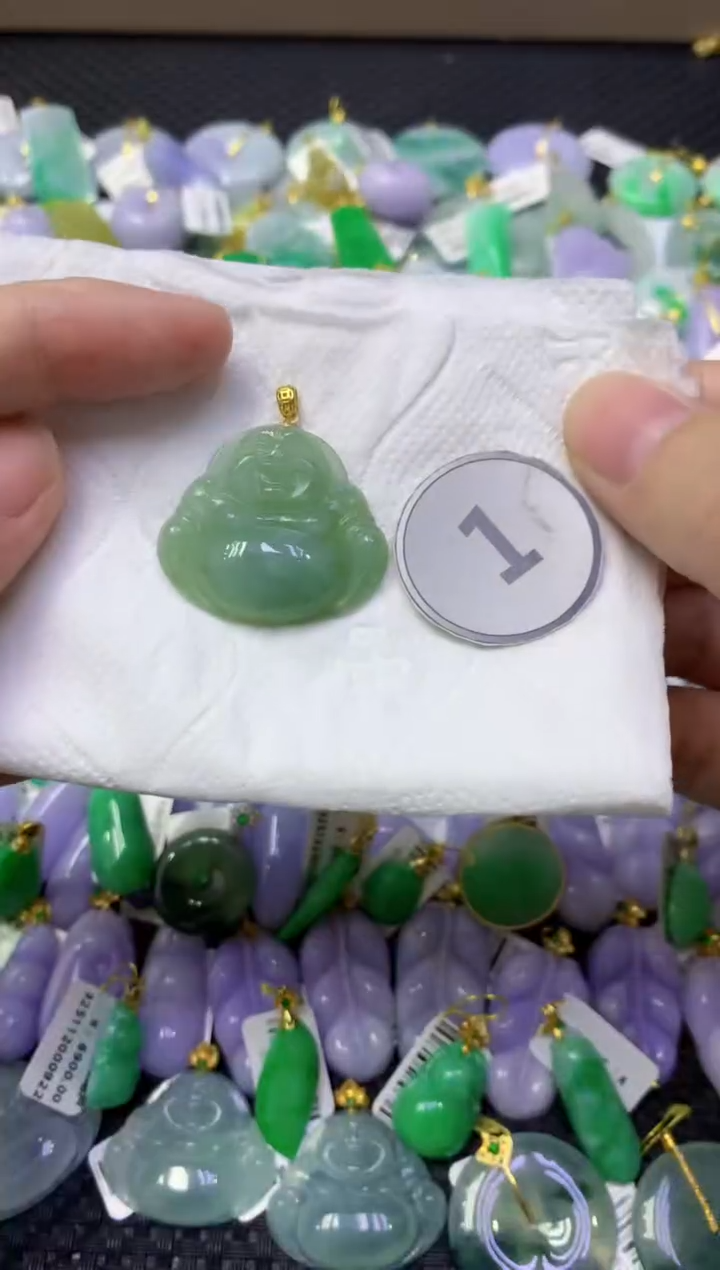 颈饰未镶嵌翡翠天然缅甸翡翠A货